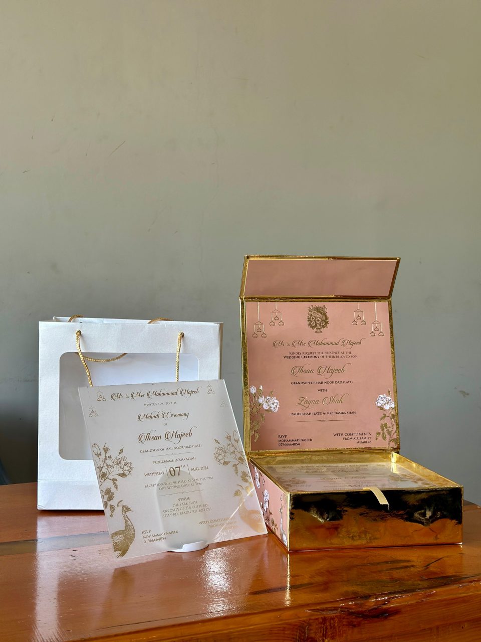Customized Sweet Box With Wedding Invitation — photo 1