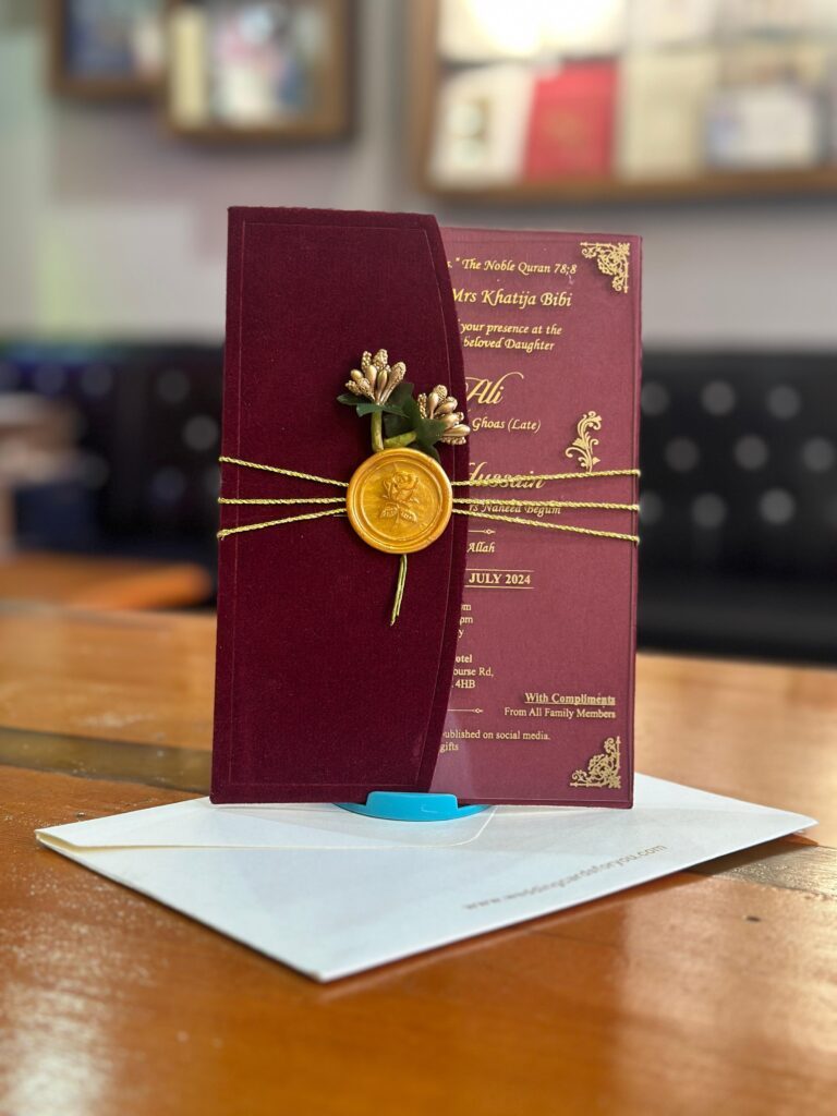Elegant Customized Wedding Invitations — photo 2